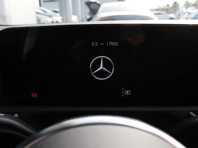 MERCEDES-BENZ A 180 usata, con Touch screen