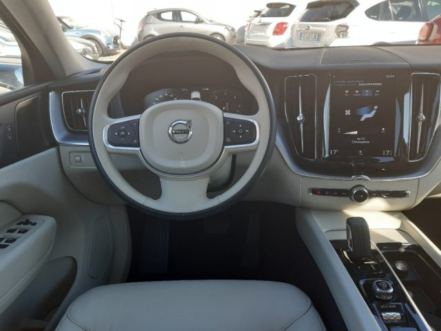 VOLVO XC60 usata, con Autoradio