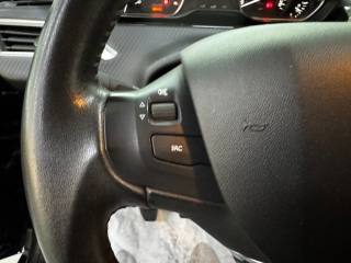 PEUGEOT 2008 usata, con MP3