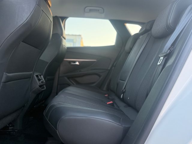 PEUGEOT 3008 usata, con Sensore di luce