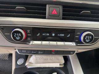 AUDI A4 usata, con Park Distance Control