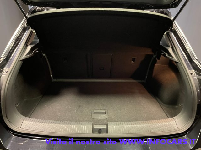 VOLKSWAGEN T-Roc usata, con Fari LED