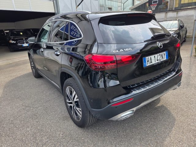 MERCEDES-BENZ GLA 180 usata, con Boardcomputer