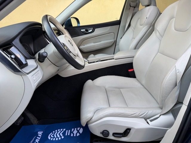 VOLVO XC60 usata, con Controllo automatico clima