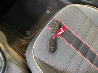 VOLKSWAGEN Maggiolino usata, con USB