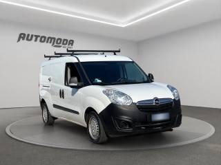OPEL Combo usata, con Chiusura centralizzata