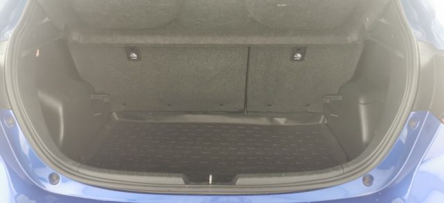 TOYOTA Yaris usata, con Servosterzo