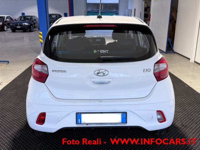 HYUNDAI i10 usata, con Volante multifunzione