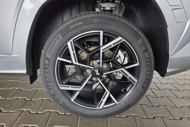 HYUNDAI Tucson usata, con Volante in pelle