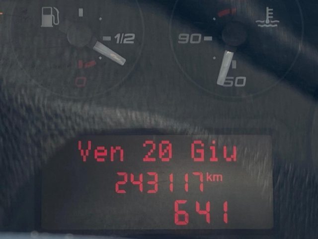 IVECO Daily usata, con USB