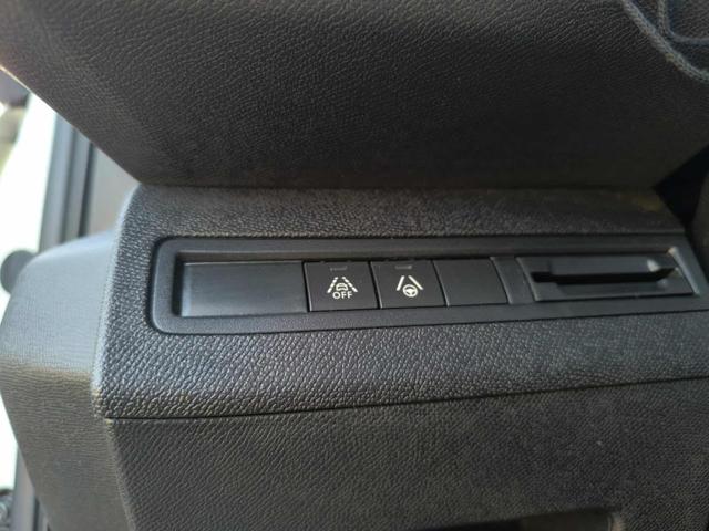 PEUGEOT 3008 usata, con Sedile posteriore sdoppiato