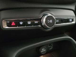 VOLVO XC40 usata, con Touch screen