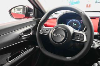 FIAT 600e usata, con Volante multifunzione