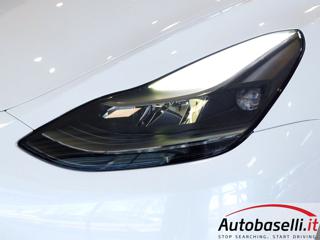 TESLA Model Y usata, con Fari LED