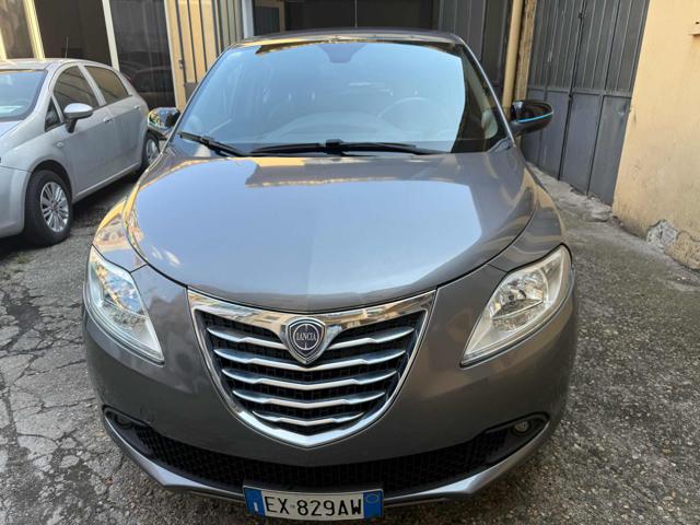LANCIA Ypsilon usata, con Airbag