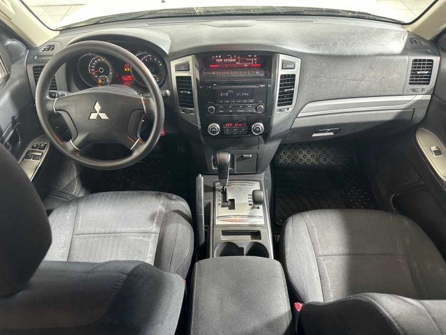 MITSUBISHI Pajero usata, con Fendinebbia