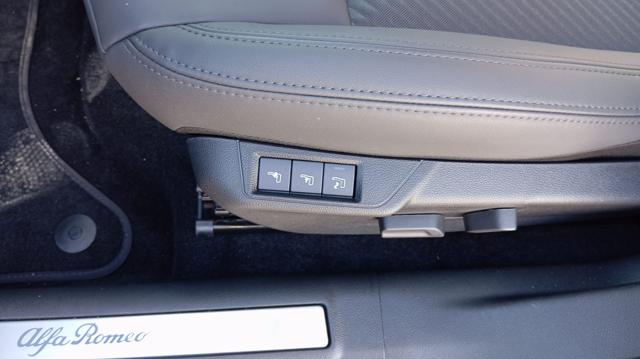 ALFA ROMEO Junior usata, con Regolazione elettrica sedili