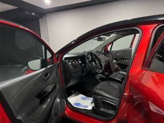 RENAULT Captur usata, con Autoradio