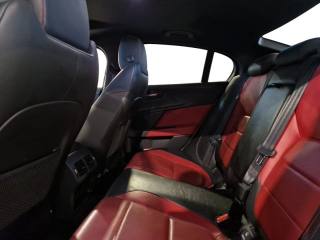 JAGUAR XE usata, con Cruise Control