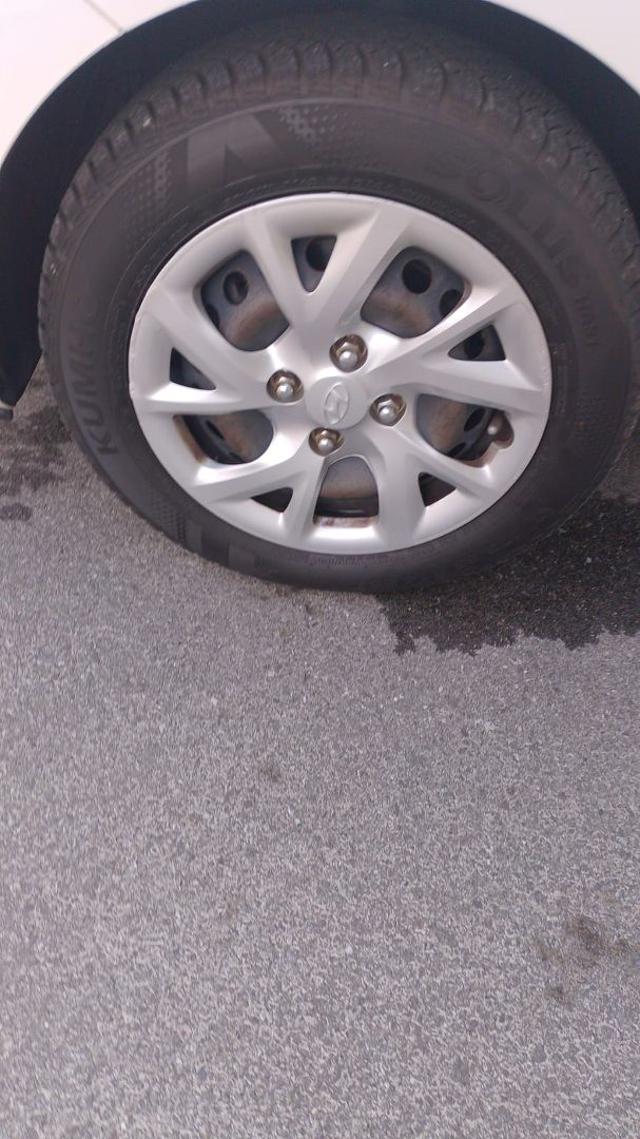 HYUNDAI i10 usata 27