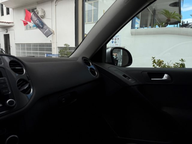 VOLKSWAGEN Tiguan usata, con MP3