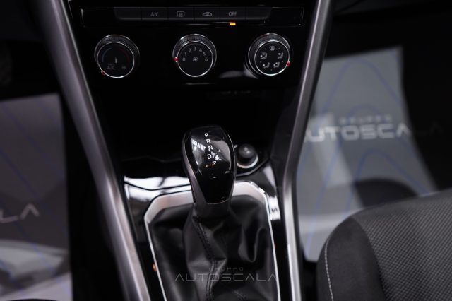 VOLKSWAGEN T-Roc usata, con Autoradio digitale