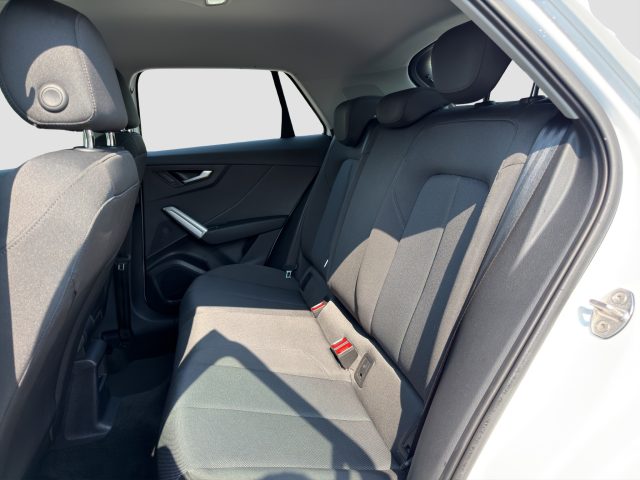 AUDI Q2 usata 10