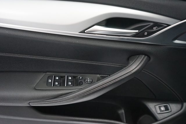 BMW 520 usata, con Sensori di parcheggio posteriori