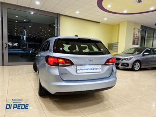OPEL Astra usata, con Autoradio