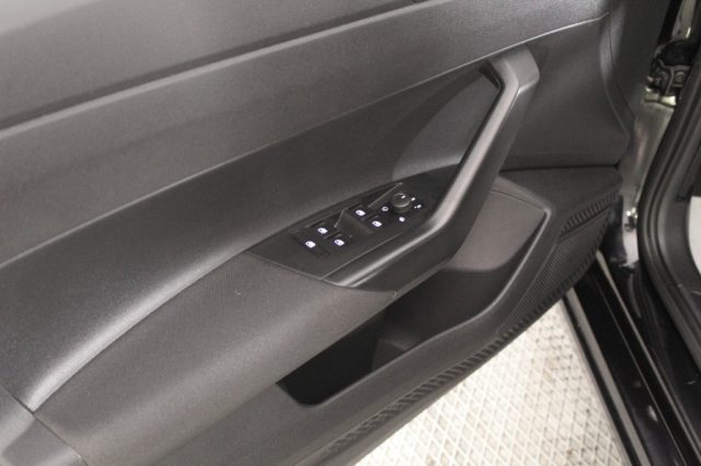 VOLKSWAGEN Polo usata, con Fari LED