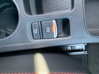 RENAULT Captur usata, con Volante in pelle