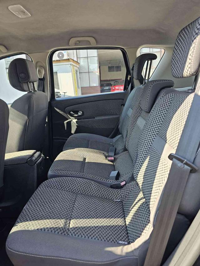 RENAULT Scenic usata, con Cruise Control