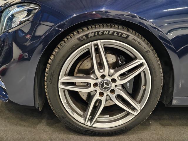 MERCEDES-BENZ E 220 usata, con Chiusura centralizzata