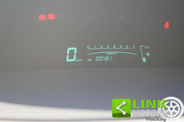 TOYOTA Yaris usata, con Volante multifunzione