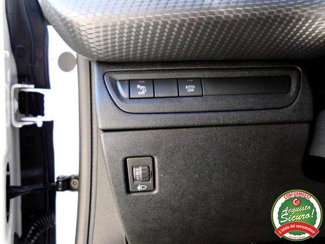PEUGEOT 2008 usata, con Lettore CD