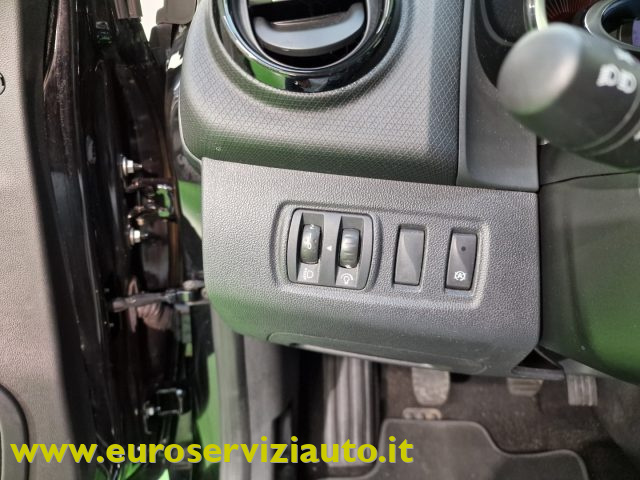 RENAULT Clio usata, con Luci diurne