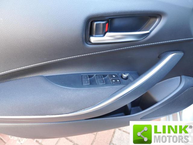 TOYOTA Corolla usata, con Specchietti laterali elettrici