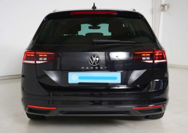 VOLKSWAGEN Passat Variant usata, con Cerchi in lega