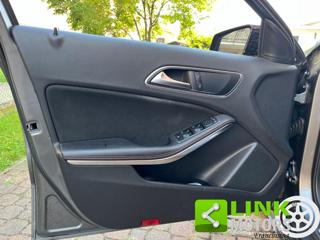 MERCEDES-BENZ A 250 usata, con Controllo automatico clima