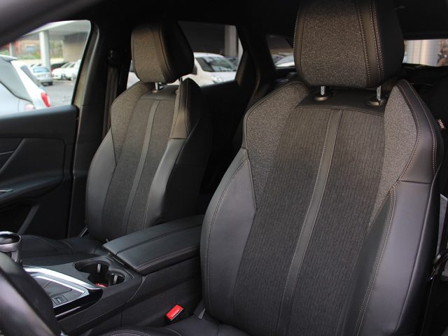 PEUGEOT 3008 usata, con Controllo automatico clima