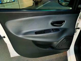 LANCIA Ypsilon usata, con USB