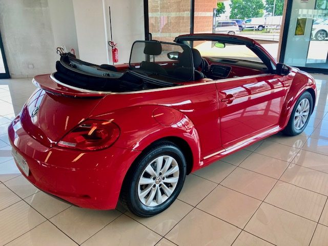 VOLKSWAGEN Maggiolino usata, con Autoradio