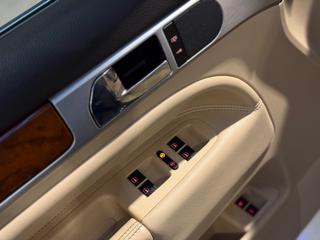 VOLKSWAGEN Touareg usata, con Sistema di navigazione