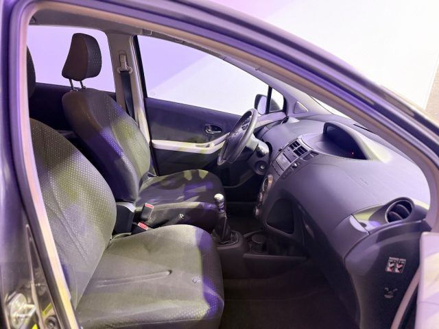 TOYOTA Yaris usata 7