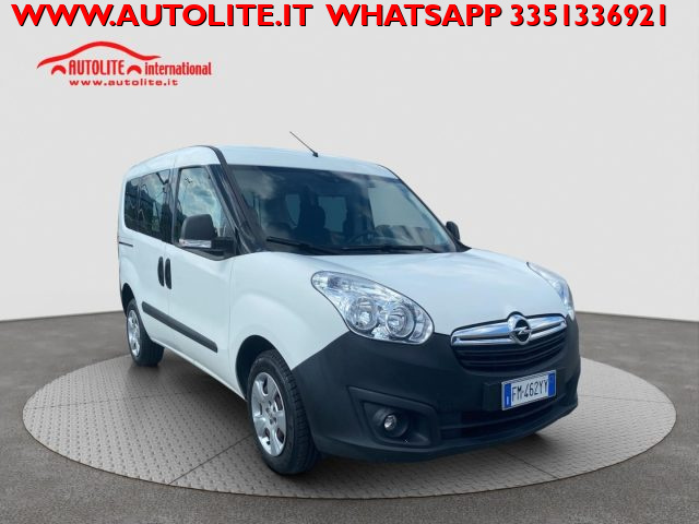 OPEL Combo usata, con Airbag