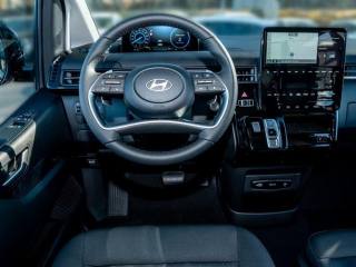 HYUNDAI Staria usata, con Climatizzatore