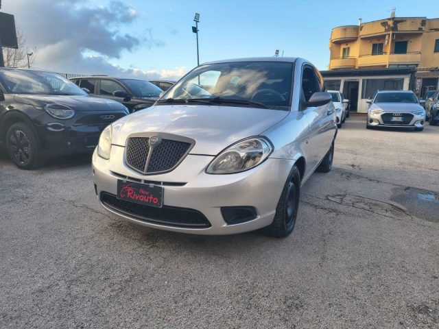 LANCIA Ypsilon usata, con ABS