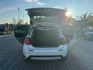 SUZUKI SX4 usata, con Lettore CD