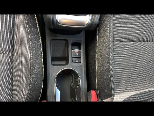 RENAULT Captur usata, con Touch screen