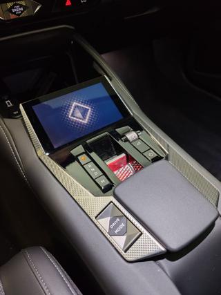DS AUTOMOBILES DS 4 usata, con USB